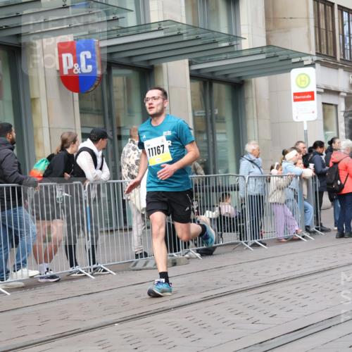 05.10.2025 - 20. swb-Marathon Bremen Strokosch-Dieckow http://msf.ph/oto/9238481 05.10.2025 10:46:15 Ziel 9009, 9207, 9366, 9961, 10268, 10277, 10411, 11167, 11268, 11327, 9009, 9207, 9366, 9961, 10268, 10277, 10411, 11167, 11268, 11327 meine-sportfotos.de