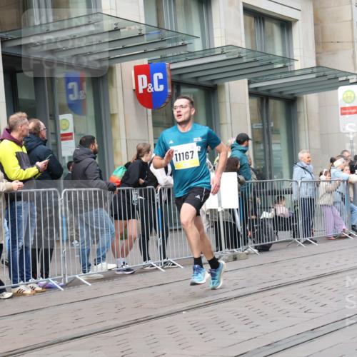 05.10.2025 - 20. swb-Marathon Bremen Strokosch-Dieckow http://msf.ph/oto/9238492 05.10.2025 10:46:15 Ziel 9009, 9207, 9366, 9961, 10268, 10277, 10411, 11167, 11268, 11327, 9009, 9207, 9366, 9961, 10268, 10277, 10411, 11167, 11268, 11327 meine-sportfotos.de