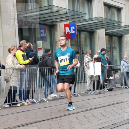 05.10.2025 - 20. swb-Marathon Bremen Strokosch-Dieckow http://msf.ph/oto/9238506 05.10.2025 10:46:15 Ziel 9009, 9207, 9366, 9961, 10268, 10277, 10411, 11167, 11268, 11327, 9009, 9207, 9366, 9961, 10268, 10277, 10411, 11167, 11268, 11327 meine-sportfotos.de