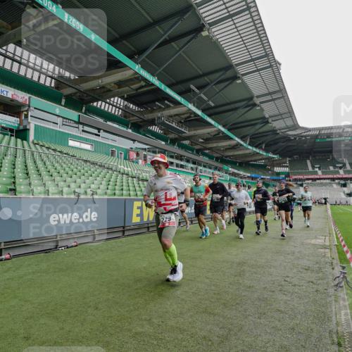 05.10.2025 - 20. swb-Marathon Bremen Michael Burmester http://msf.ph/oto/9238568 05.10.2025 13:02:30 Laufen im Stadion 97, 293, 428, 518, 721, 729, 772, 828, 843, 921, 1030, 1121, 1256, 1348, 1405, 1452, 1704, 1733, 1744, 1856, 1899, 1924, 1944, 2143, 2272, 2306, 2393, 2772, 2774, 2910, 2912, 3053, 3206, 3217, 3424, 3525, 3526, 3861, 3917, 3926, 3930, 4017, 4018, 4129, 4322, 4409, 4444, 4464, 4477, 4481, 4564, 4688, 4705, 4714, 4817, 4847, 4885, 4985, 5652, 5755, 5893, 5934, 6157, 6325, 6328, 6382, 7217, 7433, 7659, 8526, 8957, 152, 493, 1361, 1759, 1933, 2245, 2555, 2796 meine-sportfotos.de