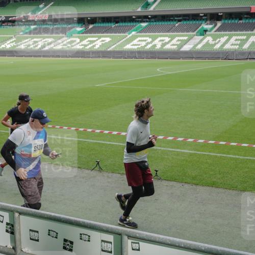 05.10.2025 - 20. swb-Marathon Bremen Michael Burmester http://msf.ph/oto/9238582 05.10.2025 10:33:44 Laufen im Stadion 5172, 7077, 9000, 9221, 9258, 9260, 9266, 9282, 9309, 9314, 9359, 9424, 9489, 9520, 9521, 9529, 9539, 9541, 9560, 9569, 9577, 9633, 9654, 9717, 9811, 9835, 9855, 9881, 9882, 9902, 9935, 10008, 10015, 10028, 10032, 10107, 10180, 10195, 10231, 10232, 10233, 10234, 10253, 10256, 10287, 10302, 10307, 10323, 10387, 10394, 10466, 10484, 10533, 10546, 10590, 10591, 10755, 10758, 10794, 10915, 10992, 9195, 9197, 9295, 9367, 9392, 9402, 9407, 9461, 9492 meine-sportfotos.de