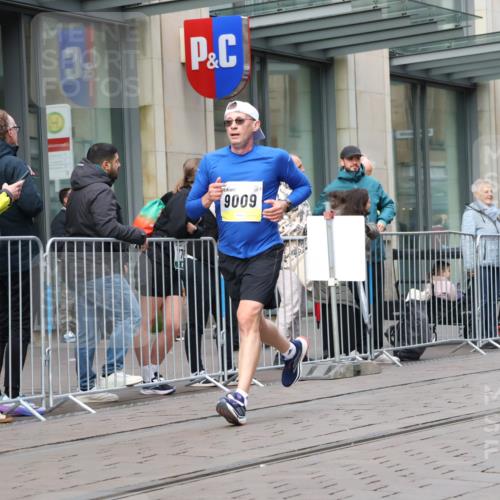 05.10.2025 - 20. swb-Marathon Bremen Strokosch-Dieckow http://msf.ph/oto/9238590 05.10.2025 10:46:19 Ziel 9009, 9207, 9366, 9961, 10268, 10277, 10411, 11167, 11268, 11327, 9009, 9207, 9366, 9961, 10268, 10277, 10411, 11167, 11268, 11327 meine-sportfotos.de