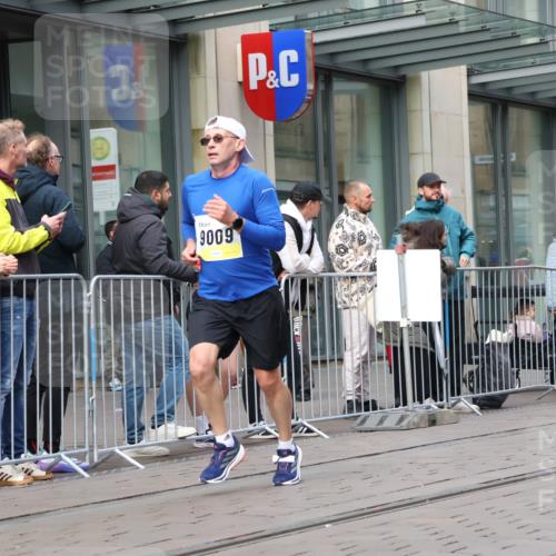 05.10.2025 - 20. swb-Marathon Bremen Strokosch-Dieckow http://msf.ph/oto/9238599 05.10.2025 10:46:19 Ziel 9009, 9207, 9366, 9961, 10268, 10277, 10411, 11167, 11268, 11327, 9009, 9207, 9366, 9961, 10268, 10277, 10411, 11167, 11268, 11327 meine-sportfotos.de