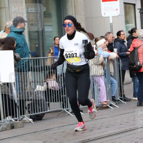 05.10.2025 - 20. swb-Marathon Bremen Strokosch-Dieckow http://msf.ph/oto/9238612 05.10.2025 10:46:20 Ziel 9009, 9207, 9366, 9961, 10268, 10277, 10411, 10661, 11167, 11268, 11327, 9009, 9207, 9366, 9961, 10268, 10277, 10411, 10661, 11167, 11268, 11327 meine-sportfotos.de