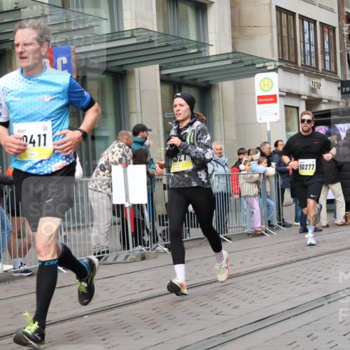 05.10.2025 - 20. swb-Marathon Bremen Strokosch-Dieckow http://msf.ph/oto/9238818 05.10.2025 10:46:27 Ziel 9009, 9366, 9413, 9961, 10268, 10277, 10411, 10452, 10509, 10661, 10750, 10789, 11189, 11268, 11327, 9009, 9366, 9413, 9961, 10268, 10277, 10411, 10452, 10509, 10661, 10750, 10789, 11189, 11268, 11327 meine-sportfotos.de