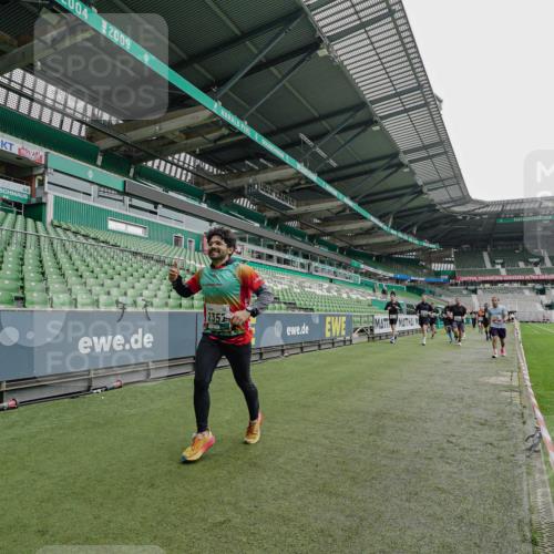 05.10.2025 - 20. swb-Marathon Bremen Michael Burmester http://msf.ph/oto/9238820 05.10.2025 13:02:56 Laufen im Stadion 97, 227, 293, 375, 518, 616, 721, 729, 764, 828, 921, 1121, 1405, 1568, 1670, 1704, 1733, 1836, 1944, 2357, 2393, 2407, 2772, 2774, 2960, 2984, 3019, 3147, 3217, 3424, 3917, 4026, 4129, 4321, 4322, 4464, 4477, 4481, 4688, 4714, 4769, 4817, 4847, 4885, 4985, 5527, 5652, 5755, 5867, 5884, 6215, 6325, 6382, 6417, 6481, 6666, 7217, 7315, 7316, 7407, 7433, 7540, 7653, 7659, 8375, 8526, 8957, 772, 843, 1030, 1256, 1348, 1452, 1744, 1856, 1899, 1924, 2143, 2272, 2306, 2910 meine-sportfotos.de