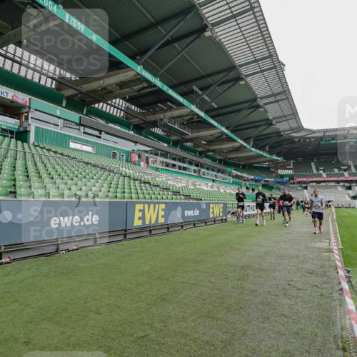 05.10.2025 - 20. swb-Marathon Bremen Michael Burmester http://msf.ph/oto/9238829 05.10.2025 13:02:57 Laufen im Stadion 97, 227, 293, 375, 518, 616, 721, 729, 764, 828, 921, 1121, 1405, 1568, 1670, 1704, 1733, 1836, 1944, 2357, 2393, 2407, 2597, 2772, 2774, 2960, 2984, 3019, 3147, 3217, 3424, 3917, 4026, 4129, 4321, 4322, 4464, 4481, 4688, 4714, 4769, 4817, 4847, 4885, 4985, 5431, 5527, 5652, 5755, 5867, 5884, 6215, 6325, 6417, 6481, 6666, 7217, 7315, 7316, 7407, 7433, 7540, 7653, 7659, 8375, 8526, 8957, 772, 843, 1030, 1256, 1348, 1452, 1744, 1856, 1899, 1924, 2143, 2272, 2306, 2910, 3217 meine-sportfotos.de