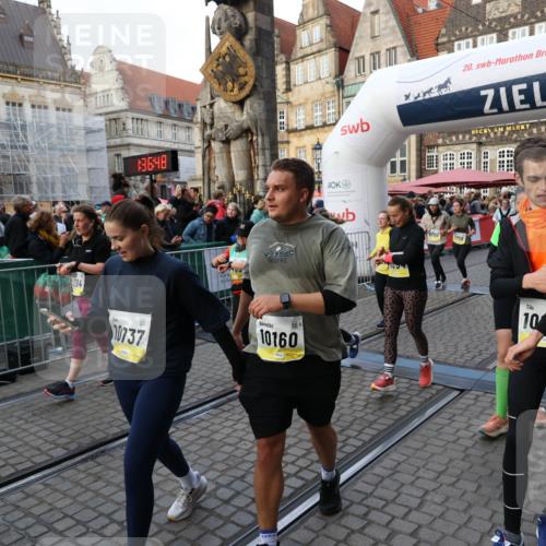 05.10.2025 - 20. swb-Marathon Bremen Yannick Fuchs http://msf.ph/oto/9238833 05.10.2025 11:07:38 Ziel 9483, 9780, 10037, 10160, 10223, 10585, 10737, 10776, 10854, 11159, 11262, 11384, 11529, 11584 meine-sportfotos.de