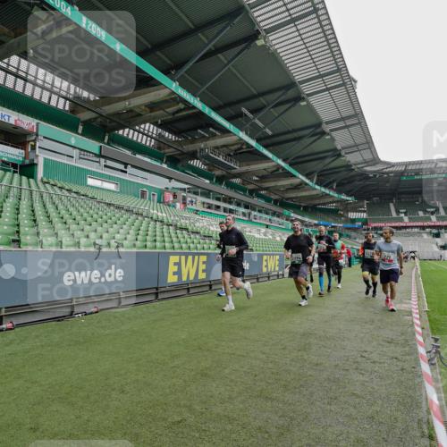 05.10.2025 - 20. swb-Marathon Bremen Michael Burmester http://msf.ph/oto/9238844 05.10.2025 13:03:00 Laufen im Stadion 97, 227, 293, 375, 518, 616, 721, 729, 764, 828, 921, 1121, 1178, 1405, 1425, 1568, 1670, 1704, 1705, 1733, 1836, 1944, 2357, 2393, 2407, 2597, 2772, 2774, 2791, 2960, 2984, 3019, 3147, 3424, 3917, 4026, 4129, 4321, 4322, 4464, 4481, 4714, 4769, 4817, 4885, 4985, 5431, 5527, 5652, 5755, 5763, 5867, 5884, 6215, 6325, 6417, 6481, 6666, 7217, 7315, 7316, 7407, 7433, 7540, 7653, 7659, 8375, 8526, 8957, 843, 1256, 1348, 1452, 1744, 1856, 1899, 1924, 2143, 2272, 2306, 3217, 4847 meine-sportfotos.de