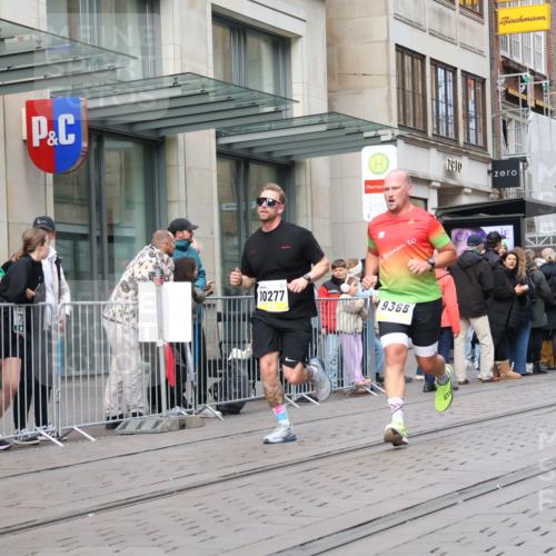 05.10.2025 - 20. swb-Marathon Bremen Strokosch-Dieckow http://msf.ph/oto/9238857 05.10.2025 10:46:28 Ziel 9366, 9413, 9961, 10268, 10277, 10411, 10452, 10509, 10661, 10750, 10789, 11189, 11268, 11327, 9366, 9413, 9961, 10268, 10277, 10411, 10452, 10509, 10661, 10750, 10789, 11189, 11268, 11327 meine-sportfotos.de