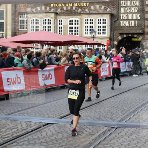 05.10.2025 - 20. swb-Marathon Bremen Yannick Fuchs http://msf.ph/oto/9238907 05.10.2025 11:07:42 Ziel 9306, 9780, 10037, 10585, 10650, 10749, 10776, 10854, 11159, 11262, 11584 meine-sportfotos.de