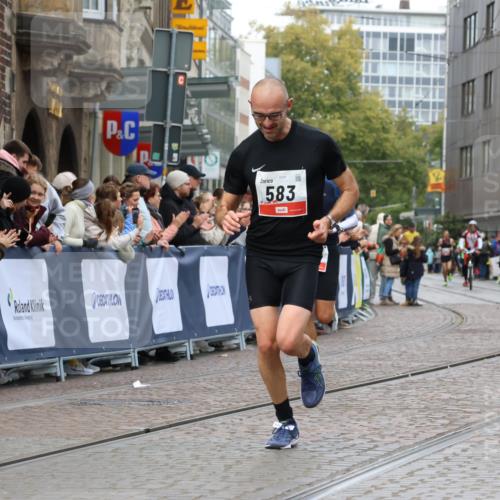05.10.2025 - 20. swb-Marathon Bremen Strokosch-Dieckow http://msf.ph/oto/9238936 05.10.2025 12:41:58 Ziel 291, 583, 1143 meine-sportfotos.de