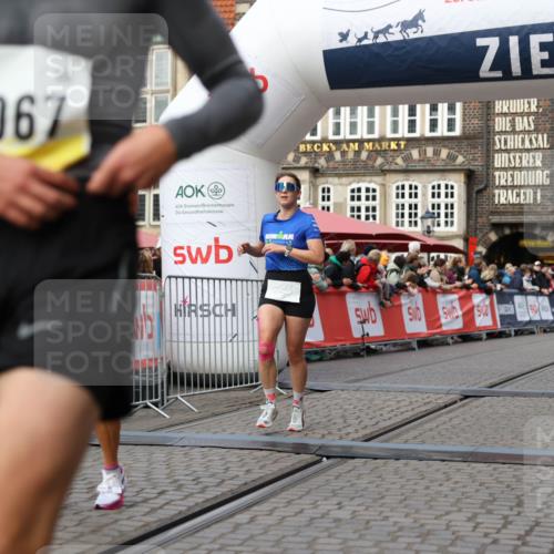 05.10.2025 - 20. swb-Marathon Bremen Yannick Fuchs http://msf.ph/oto/9238967 05.10.2025 10:39:32 Ziel 7111, 9239, 9863, 10908, 11067, 11343 meine-sportfotos.de
