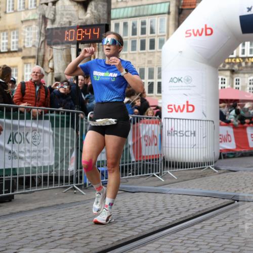 05.10.2025 - 20. swb-Marathon Bremen Yannick Fuchs http://msf.ph/oto/9239049 05.10.2025 10:39:33 Ziel 7111, 9239, 9863, 11067, 11343 meine-sportfotos.de