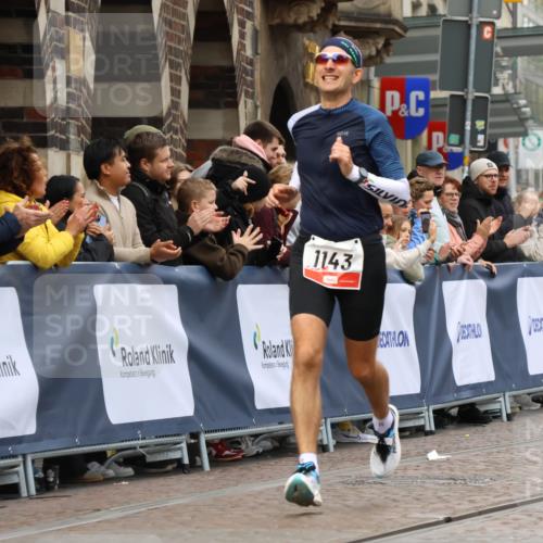 05.10.2025 - 20. swb-Marathon Bremen Strokosch-Dieckow http://msf.ph/oto/9239094 05.10.2025 12:42:00 Ziel 291, 583, 1143 meine-sportfotos.de