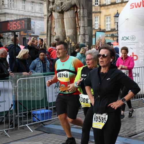 05.10.2025 - 20. swb-Marathon Bremen Yannick Fuchs http://msf.ph/oto/9239105 05.10.2025 11:07:46 Ziel 9306, 10585, 10650, 10749, 10776, 11584 meine-sportfotos.de