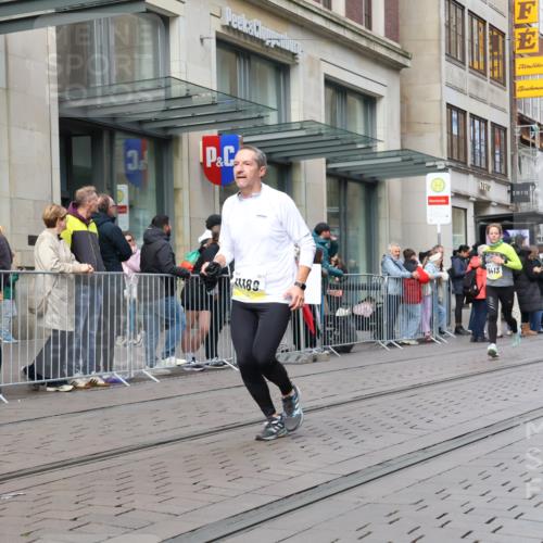 05.10.2025 - 20. swb-Marathon Bremen Strokosch-Dieckow http://msf.ph/oto/9239145 05.10.2025 10:46:40 Ziel 9413, 9546, 9562, 10452, 10509, 10661, 10750, 10789, 11189, 9413, 9546, 9562, 10452, 10509, 10661, 10750, 10789, 11189 meine-sportfotos.de