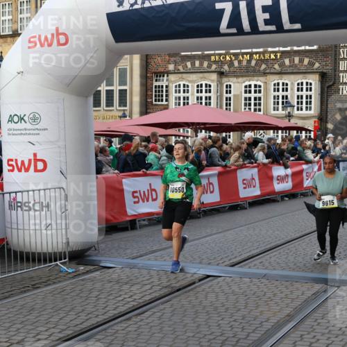 05.10.2025 - 20. swb-Marathon Bremen Yannick Fuchs http://msf.ph/oto/9239211 05.10.2025 11:07:52 Ziel 9615, 10550 meine-sportfotos.de