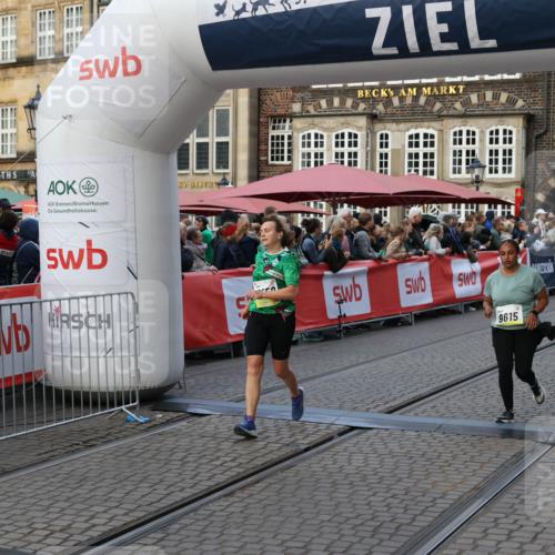 05.10.2025 - 20. swb-Marathon Bremen Yannick Fuchs http://msf.ph/oto/9239221 05.10.2025 11:07:52 Ziel 9615, 10550 meine-sportfotos.de