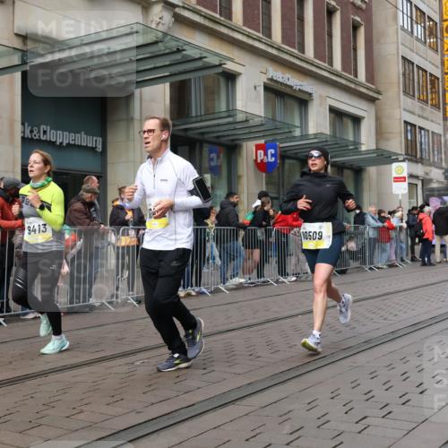 05.10.2025 - 20. swb-Marathon Bremen Strokosch-Dieckow http://msf.ph/oto/9239254 05.10.2025 10:46:43 Ziel 9411, 9413, 9546, 9562, 9711, 10452, 10509, 10661, 10750, 10789, 11189, 9411, 9413, 9546, 9562, 9711, 10452, 10509, 10661, 10750, 10789, 11189 meine-sportfotos.de