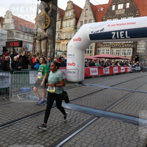 05.10.2025 - 20. swb-Marathon Bremen Yannick Fuchs http://msf.ph/oto/9239379 05.10.2025 11:07:55 Ziel 9615, 10550 meine-sportfotos.de