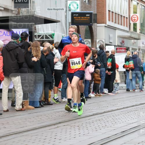05.10.2025 - 20. swb-Marathon Bremen Strokosch-Dieckow http://msf.ph/oto/9239425 05.10.2025 10:46:54 Ziel 9411, 9428, 9546, 9562, 9670, 9711, 10637, 10667, 11498, 11705, 11742, 9411, 9428, 9546, 9562, 9670, 9711, 10637, 10667, 11498, 11705, 11742 meine-sportfotos.de