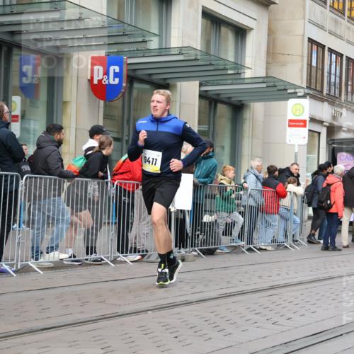 05.10.2025 - 20. swb-Marathon Bremen Strokosch-Dieckow http://msf.ph/oto/9239524 05.10.2025 10:46:57 Ziel 9244, 9411, 9428, 9546, 9562, 9670, 9711, 10319, 10637, 10667, 10951, 11498, 11705, 11742, 9244, 9411, 9428, 9546, 9562, 9670, 9711, 10319, 10637, 10667, 10951, 11498, 11705, 11742 meine-sportfotos.de