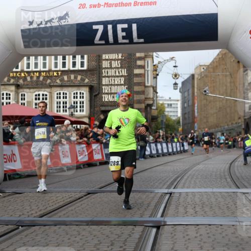05.10.2025 - 20. swb-Marathon Bremen Yannick Fuchs http://msf.ph/oto/9239593 05.10.2025 10:39:45 Ziel 9289, 9671, 10525, 11418, 11474 meine-sportfotos.de