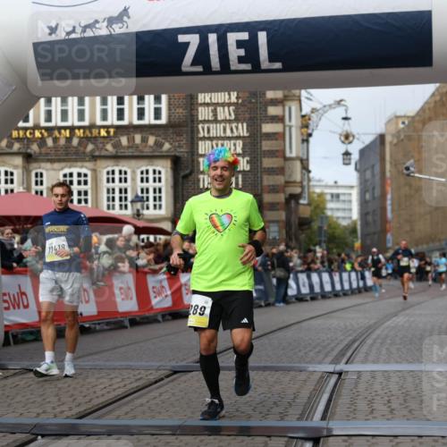 05.10.2025 - 20. swb-Marathon Bremen Yannick Fuchs http://msf.ph/oto/9239604 05.10.2025 10:39:45 Ziel 9289, 9671, 10525, 11418, 11474 meine-sportfotos.de