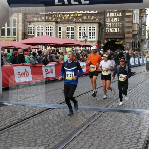 05.10.2025 - 20. swb-Marathon Bremen Yannick Fuchs http://msf.ph/oto/9239654 05.10.2025 11:08:04 Ziel 8123, 9212, 10135, 10365, 10366, 10706, 10782, 10783, 11677 meine-sportfotos.de