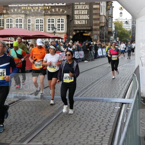 05.10.2025 - 20. swb-Marathon Bremen Yannick Fuchs http://msf.ph/oto/9239707 05.10.2025 11:08:05 Ziel 8123, 9212, 10135, 10365, 10366, 10706, 10782, 10783, 11677 meine-sportfotos.de