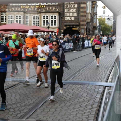 05.10.2025 - 20. swb-Marathon Bremen Yannick Fuchs http://msf.ph/oto/9239733 05.10.2025 11:08:06 Ziel 8123, 9212, 10135, 10365, 10366, 10706, 10782, 10783, 11490, 11677 meine-sportfotos.de