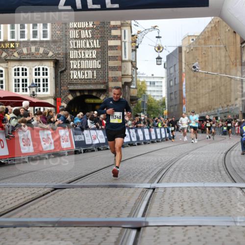 05.10.2025 - 20. swb-Marathon Bremen Yannick Fuchs http://msf.ph/oto/9239784 05.10.2025 10:39:50 Ziel 9289, 10753, 11349, 11418 meine-sportfotos.de