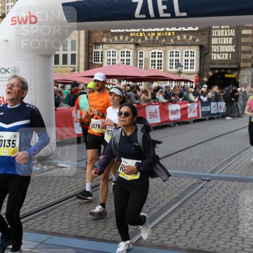 05.10.2025 - 20. swb-Marathon Bremen Yannick Fuchs http://msf.ph/oto/9239785 05.10.2025 11:08:06 Ziel 8123, 9212, 10135, 10365, 10366, 10706, 10782, 10783, 11490, 11677 meine-sportfotos.de