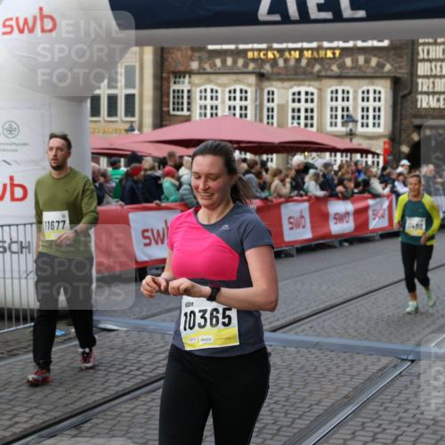 05.10.2025 - 20. swb-Marathon Bremen Yannick Fuchs http://msf.ph/oto/9239910 05.10.2025 11:08:09 Ziel 8123, 9212, 9557, 10135, 10365, 10366, 10706, 10782, 10783, 11490, 11677 meine-sportfotos.de