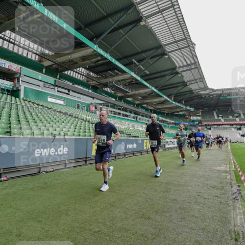 05.10.2025 - 20. swb-Marathon Bremen Michael Burmester http://msf.ph/oto/9239929 05.10.2025 13:04:39 Laufen im Stadion 100, 360, 421, 470, 490, 607, 712, 1012, 1019, 1061, 1080, 1084, 1132, 1413, 1468, 1478, 1695, 1746, 1765, 1834, 1852, 1914, 1997, 2009, 2086, 2333, 2399, 2536, 2584, 2617, 2664, 2802, 2901, 2989, 3008, 3072, 3216, 3346, 3413, 3433, 3483, 3485, 3561, 3658, 3901, 4001, 4005, 4187, 4241, 4243, 4244, 4335, 4501, 4524, 4627, 4634, 4637, 4638, 4671, 4757, 4793, 4803, 4838, 4840, 4858, 4928, 5082, 5137, 5212, 5247, 5286, 5295, 5343, 5446, 5464, 5832, 5969, 6011, 6287, 1336 meine-sportfotos.de