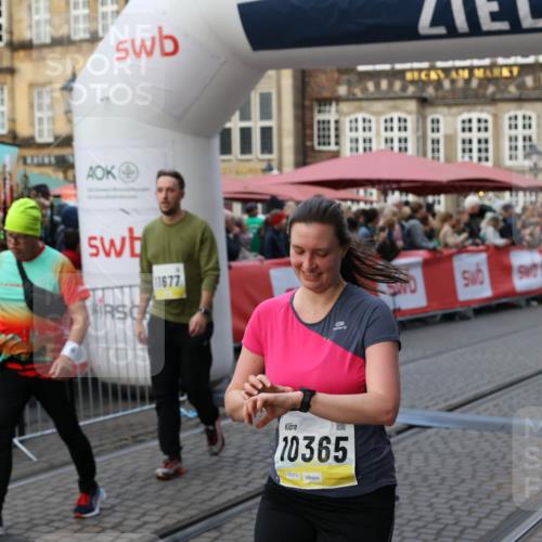 05.10.2025 - 20. swb-Marathon Bremen Yannick Fuchs http://msf.ph/oto/9239940 05.10.2025 11:08:09 Ziel 8123, 9212, 9557, 10135, 10365, 10366, 10706, 10782, 10783, 11490, 11677 meine-sportfotos.de