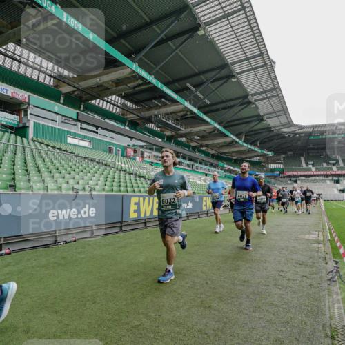 05.10.2025 - 20. swb-Marathon Bremen Michael Burmester http://msf.ph/oto/9239954 05.10.2025 13:04:41 Laufen im Stadion 100, 360, 421, 470, 490, 607, 712, 1012, 1019, 1061, 1080, 1084, 1132, 1413, 1468, 1478, 1695, 1746, 1765, 1834, 1852, 1914, 1997, 2009, 2086, 2333, 2399, 2536, 2584, 2617, 2664, 2802, 2901, 2989, 3008, 3216, 3346, 3413, 3433, 3445, 3483, 3561, 3658, 3901, 4001, 4005, 4187, 4241, 4243, 4244, 4335, 4501, 4524, 4627, 4634, 4637, 4638, 4671, 4757, 4793, 4803, 4838, 4840, 4858, 4928, 5082, 5212, 5247, 5286, 5295, 5343, 5446, 5464, 5832, 5969, 6011, 6287, 1336 meine-sportfotos.de