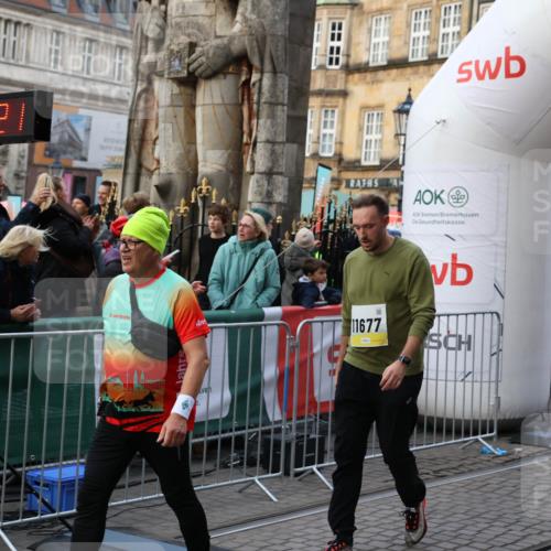 05.10.2025 - 20. swb-Marathon Bremen Yannick Fuchs http://msf.ph/oto/9239973 05.10.2025 11:08:10 Ziel 8123, 9557, 10135, 10365, 10706, 10782, 10783, 11490, 11677 meine-sportfotos.de