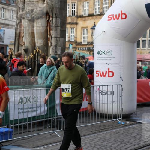 05.10.2025 - 20. swb-Marathon Bremen Yannick Fuchs http://msf.ph/oto/9239990 05.10.2025 11:08:10 Ziel 8123, 9557, 10135, 10365, 10706, 10782, 10783, 11490, 11677 meine-sportfotos.de