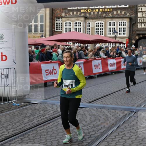 05.10.2025 - 20. swb-Marathon Bremen Yannick Fuchs http://msf.ph/oto/9240019 05.10.2025 11:08:11 Ziel 8123, 9557, 10365, 10706, 10782, 10783, 11490, 11677 meine-sportfotos.de