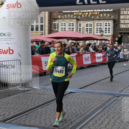 05.10.2025 - 20. swb-Marathon Bremen Yannick Fuchs http://msf.ph/oto/9240045 05.10.2025 11:08:11 Ziel 8123, 9557, 10365, 10706, 10782, 10783, 11490, 11677 meine-sportfotos.de