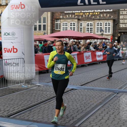 05.10.2025 - 20. swb-Marathon Bremen Yannick Fuchs http://msf.ph/oto/9240053 05.10.2025 11:08:11 Ziel 8123, 9557, 10365, 10706, 10782, 10783, 11490, 11677 meine-sportfotos.de