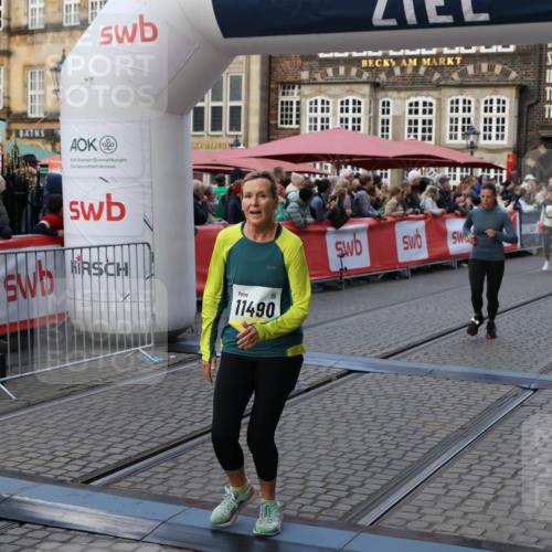 05.10.2025 - 20. swb-Marathon Bremen Yannick Fuchs http://msf.ph/oto/9240081 05.10.2025 11:08:12 Ziel 8123, 9557, 9617, 10365, 10782, 10783, 11309, 11490, 11677 meine-sportfotos.de