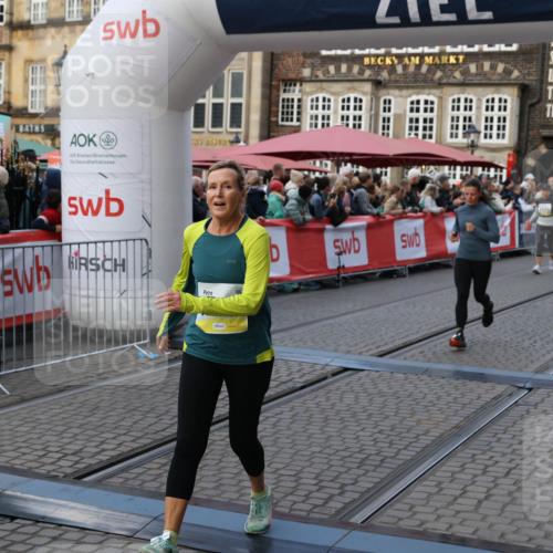 05.10.2025 - 20. swb-Marathon Bremen Yannick Fuchs http://msf.ph/oto/9240109 05.10.2025 11:08:12 Ziel 8123, 9557, 9617, 10365, 10782, 10783, 11309, 11490, 11677 meine-sportfotos.de