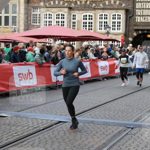 05.10.2025 - 20. swb-Marathon Bremen Yannick Fuchs http://msf.ph/oto/9240135 05.10.2025 11:08:13 Ziel 8123, 9557, 9599, 9617, 9874, 10125, 10365, 11309, 11490, 11677 meine-sportfotos.de
