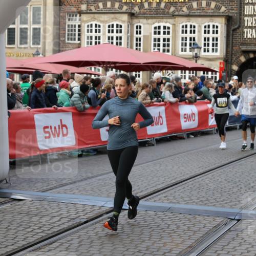 05.10.2025 - 20. swb-Marathon Bremen Yannick Fuchs http://msf.ph/oto/9240154 05.10.2025 11:08:13 Ziel 8123, 9557, 9599, 9617, 9874, 10125, 10365, 11309, 11490, 11677 meine-sportfotos.de