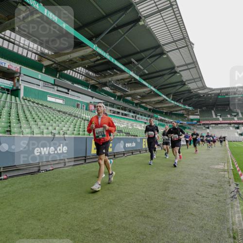 05.10.2025 - 20. swb-Marathon Bremen Michael Burmester http://msf.ph/oto/9240297 05.10.2025 13:05:11 Laufen im Stadion 190, 199, 406, 421, 490, 520, 611, 678, 712, 858, 924, 1061, 1132, 1147, 1228, 1404, 1455, 1480, 1545, 1702, 1746, 1765, 1834, 1840, 1867, 1990, 2009, 2058, 2190, 2399, 2536, 2584, 2604, 2664, 2785, 2802, 2901, 2935, 2989, 3008, 3025, 3049, 3216, 3378, 3380, 3413, 3433, 3445, 3479, 3483, 3561, 3658, 3799, 3837, 3901, 4001, 4055, 4187, 4207, 4241, 4244, 4326, 4332, 4376, 4501, 4627, 4634, 4665, 4671, 4838, 4855, 4858, 4892, 4904, 5082, 5247, 5286, 5295, 5382, 5614, 5904, 6283 meine-sportfotos.de