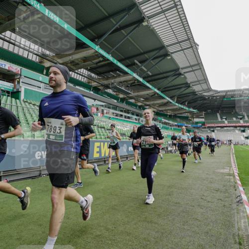 05.10.2025 - 20. swb-Marathon Bremen Michael Burmester http://msf.ph/oto/9240594 05.10.2025 13:05:37 Laufen im Stadion 190, 199, 406, 459, 520, 611, 678, 804, 817, 858, 924, 1147, 1154, 1228, 1404, 1410, 1455, 1480, 1545, 1610, 1702, 1765, 1840, 1867, 1990, 2058, 2187, 2190, 2198, 2199, 2422, 2437, 2584, 2604, 2671, 2698, 2785, 2902, 2935, 3008, 3025, 3049, 3317, 3368, 3378, 3380, 3445, 3450, 3479, 3799, 3809, 3837, 3853, 4055, 4207, 4326, 4332, 4376, 4563, 4641, 4643, 4665, 4676, 4766, 4831, 4855, 4892, 4904, 4983, 5166, 5176, 5362, 5382, 5614, 5824, 5904, 5945, 6283 meine-sportfotos.de