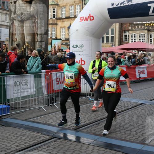 05.10.2025 - 20. swb-Marathon Bremen Yannick Fuchs http://msf.ph/oto/9240697 05.10.2025 11:08:23 Ziel 9401, 9519, 9599, 9874, 10125, 10132, 10866, 11019, 11097, 11232, 11670, 11671 meine-sportfotos.de